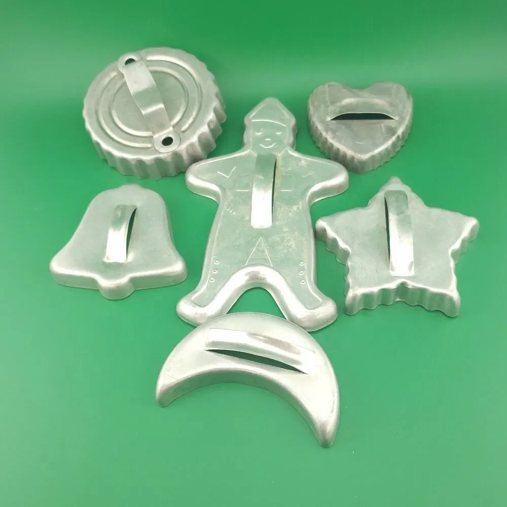 Vintage Aluminum Christmas Cookie Cutters (6) Great Condition Old Time Christmas